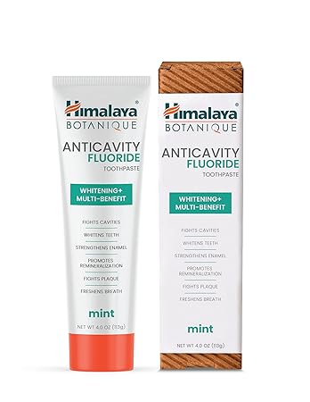 Anticavity Whitening Flouride Mint Toothpaste by Himalaya