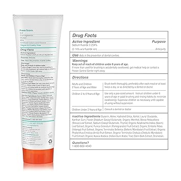 Anticavity Whitening Flouride Mint Toothpaste by Himalaya